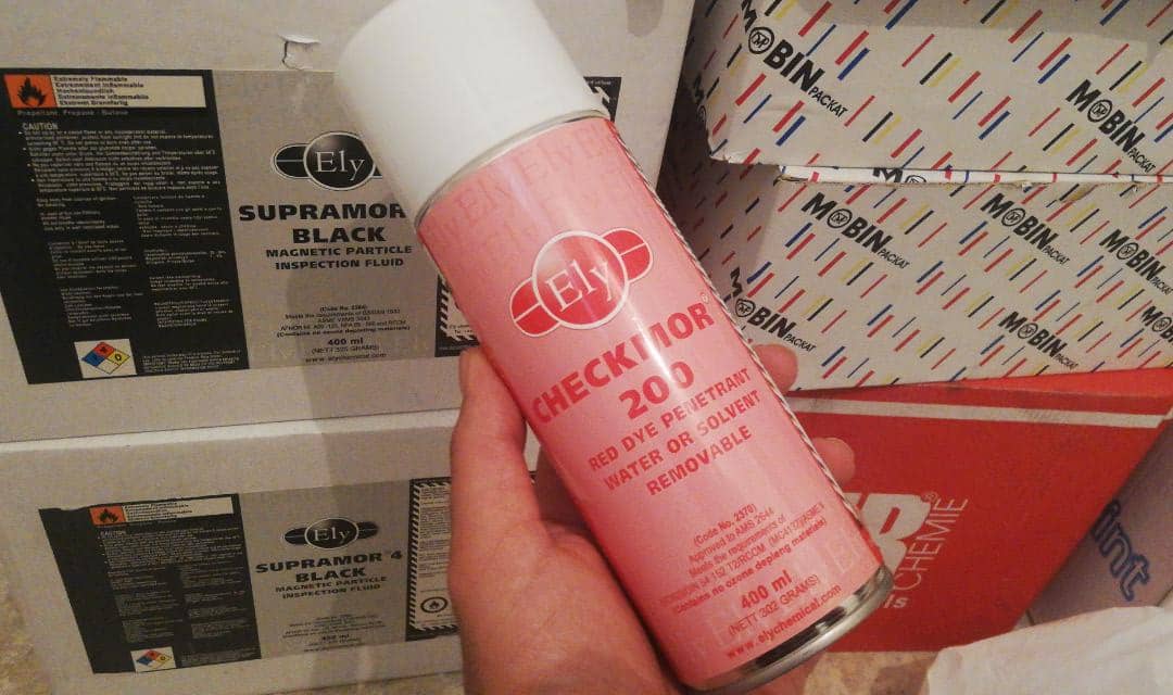 اسپری Penetrant  الی CHECKMOR 200