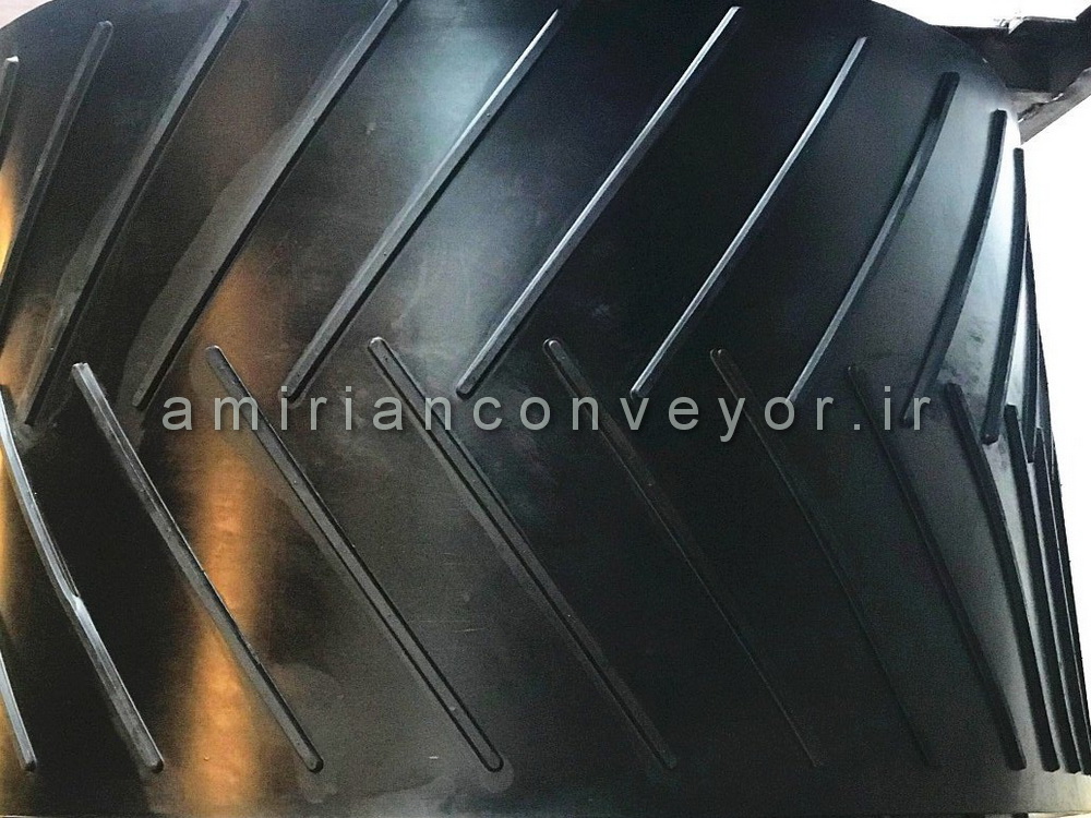 تسمه نقاله لاستیکی آجدار