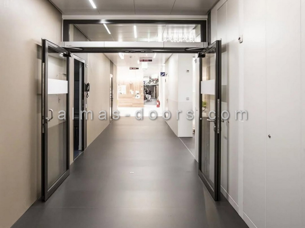 درب اتوماتیک لولایی (سوئینگ)