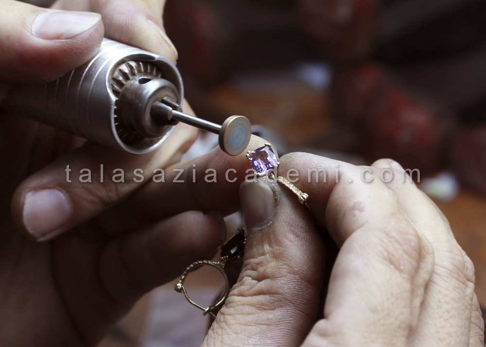 دوره مربیگری ساخت طلا و جواهر