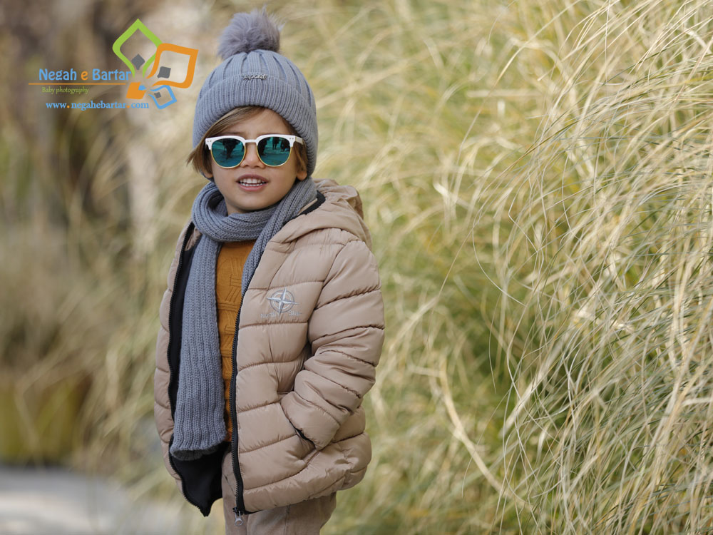 عکس کودک در فضای باز