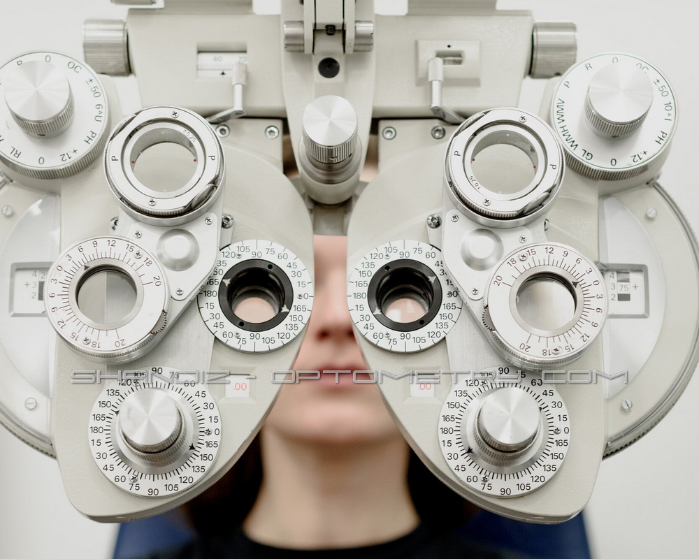 مرکز چشم پزشکی طرف قرارداد با بیمه