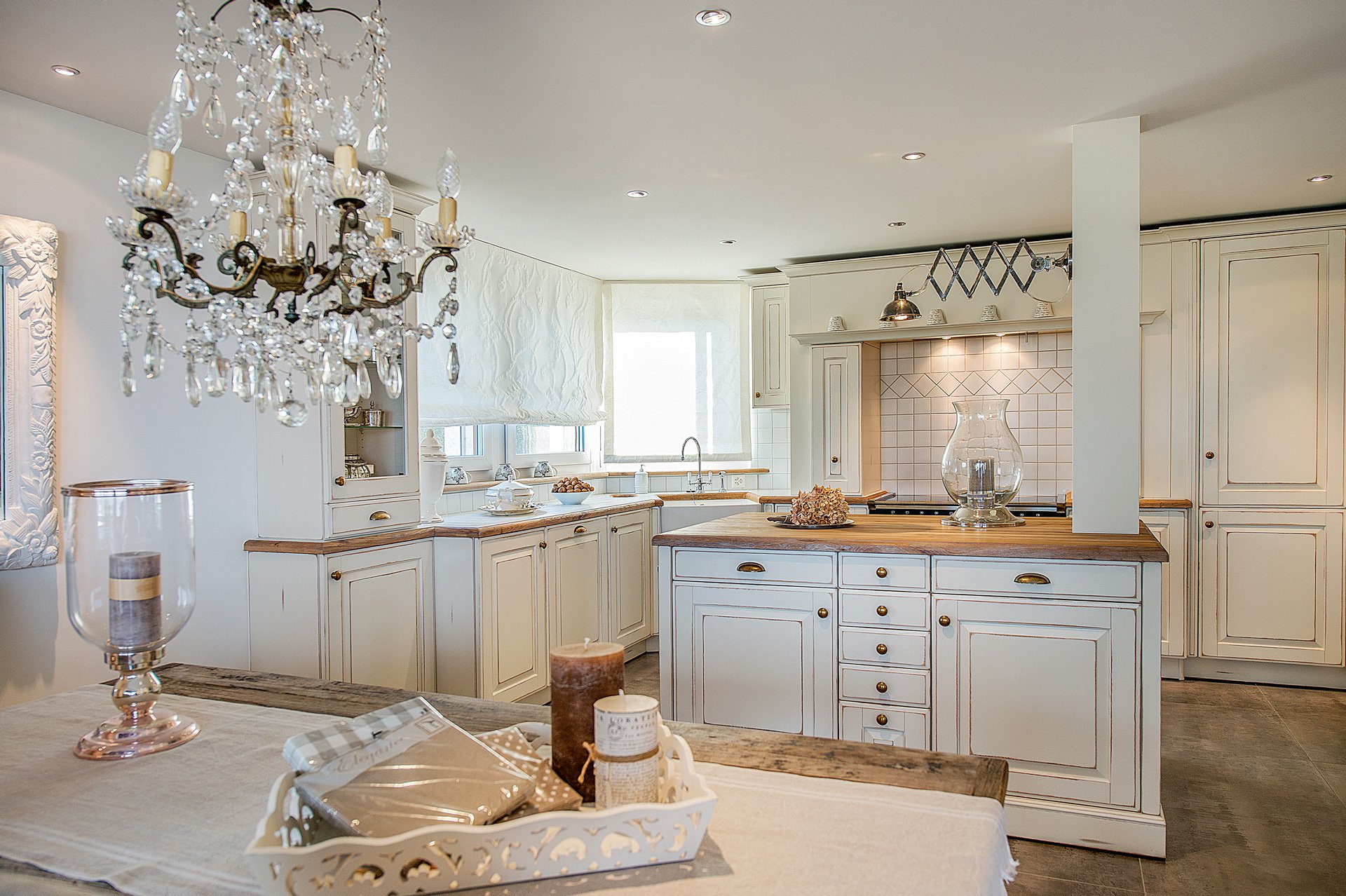 CASTEL.Eiche.Altweiß.Acryl