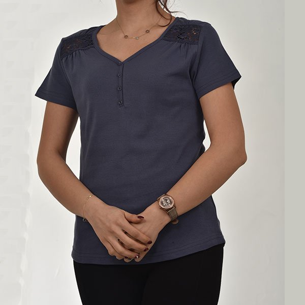 Four-button giporious female blouse