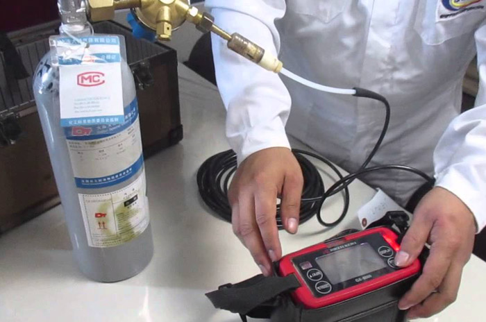 Calibration gas mixture