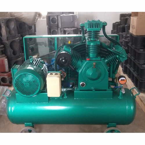 کمپرسور هوا دمنده بطری پت با روغن 40bar