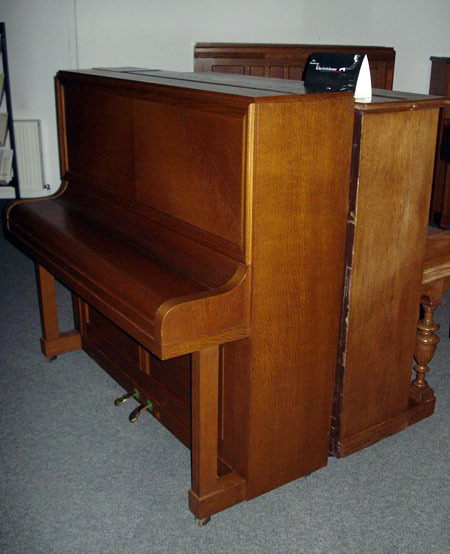 Used Instruments Model 138 Eiche rustikal (Translation coming soon)