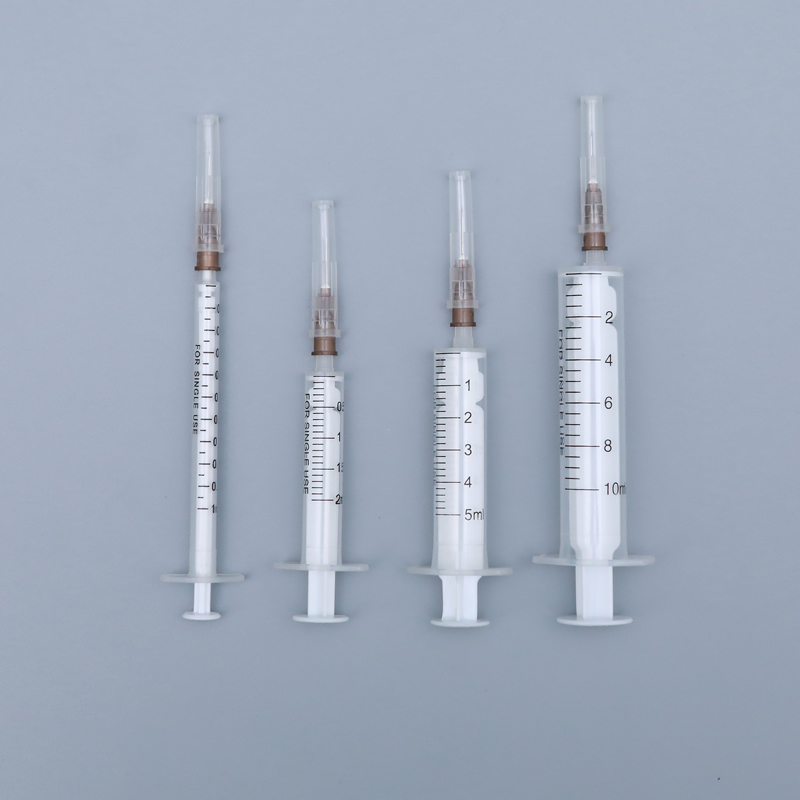 Injection syringe