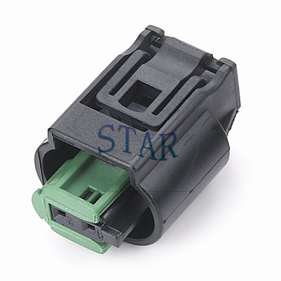 کانکتور 2P زن BMW Automotive ST7023Y-0.6-11