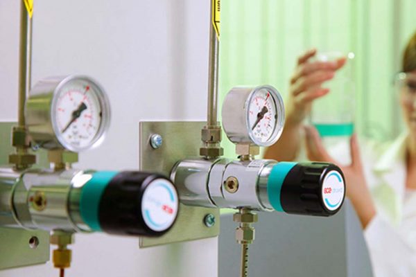 Laboratory regulator