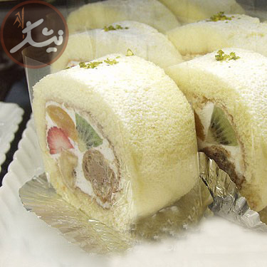 شیرینی رولت میوه ای