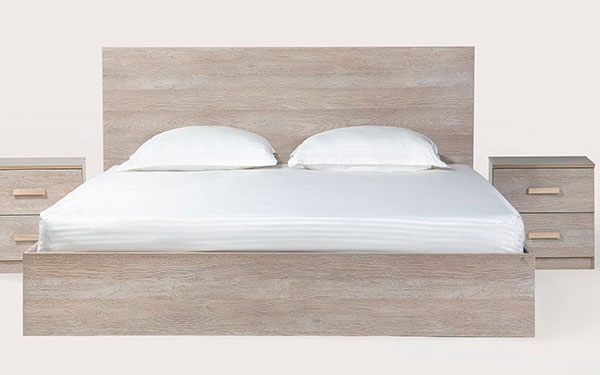 تخت خواب دو نفره ساخته شده از چوب روسی + 2عدد پاتختی TK0010