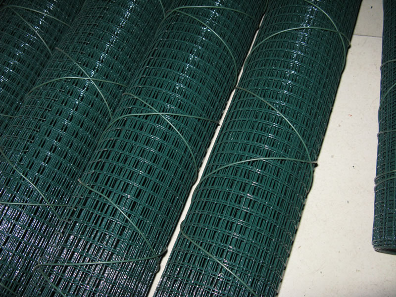 Vinyl Coated (PVC + UV Treated )Welded Steel Mesh Netting