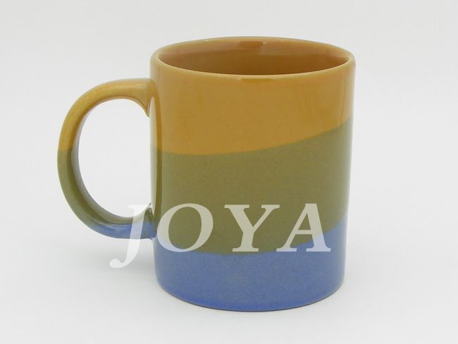 لیوان لعاب رنگی