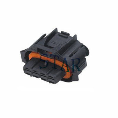 کانکتور زن خودکار 4 پین بوش STB7049Y-3.5-21