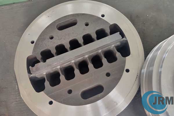 Aluminium extrusion die for auto automotive viechle