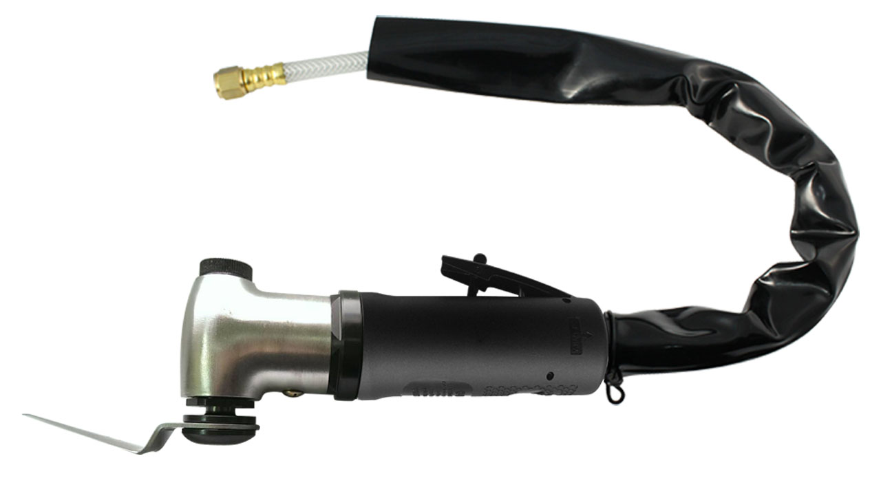 Pneumatic cutting knife