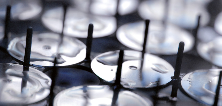 ACTUATORS MADE OF THERMOBIMETAL