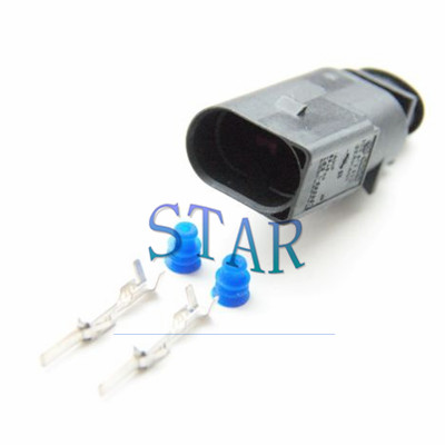 فیش اتصال 2 پین FEP 8D0973822