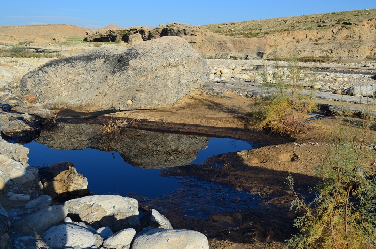 قیر طبیعی معدن بهبهان