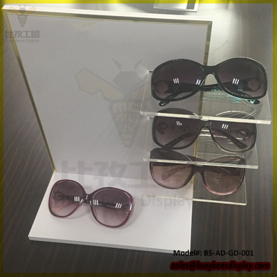 پایه نمایشگر عینک