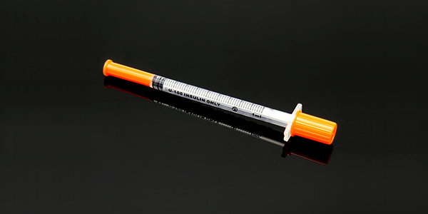 Insulin syringe