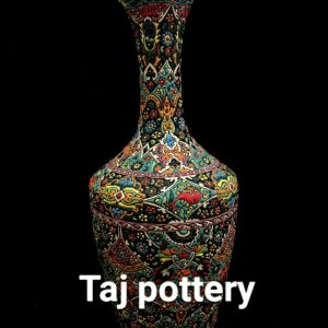 گلدان میناکاری آنتیک لعاب برجسته ( نقوش دستکش )