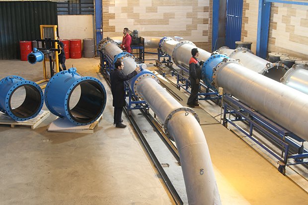 Electromagnetic Flowmeter 3000 MW in a large glass
