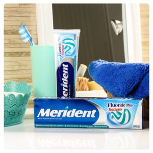 خمیردندان ژله ای دو رنگ