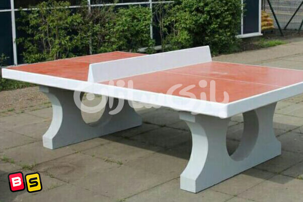 میز پینگ پنگ پارکی