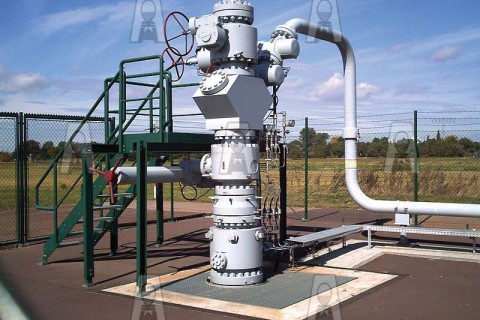 قطعات سر چاهی و شیر آلات نفتی و گازی