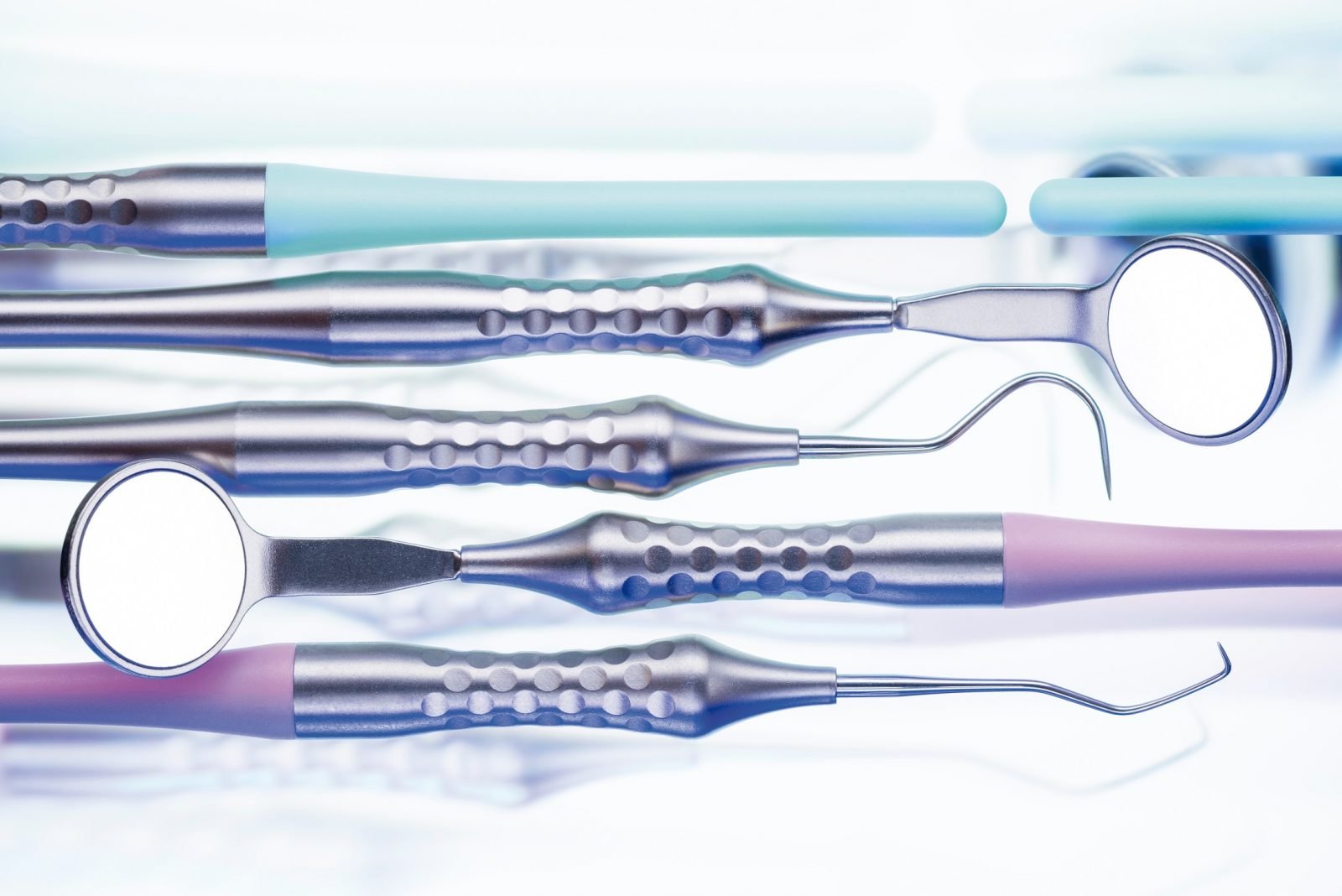 Ergotach mirror handle