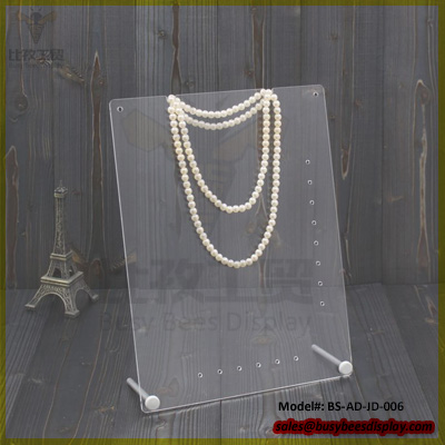 پایه نمایش گردنبند اکریلیک آرایش