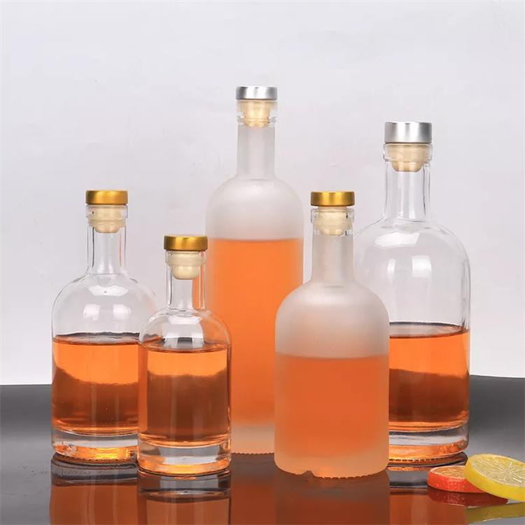 100ml to 1000ml transparent round liquor glass bottle
