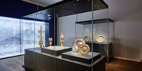 شيشه ضد انعكاس يا آنتی رفلكس