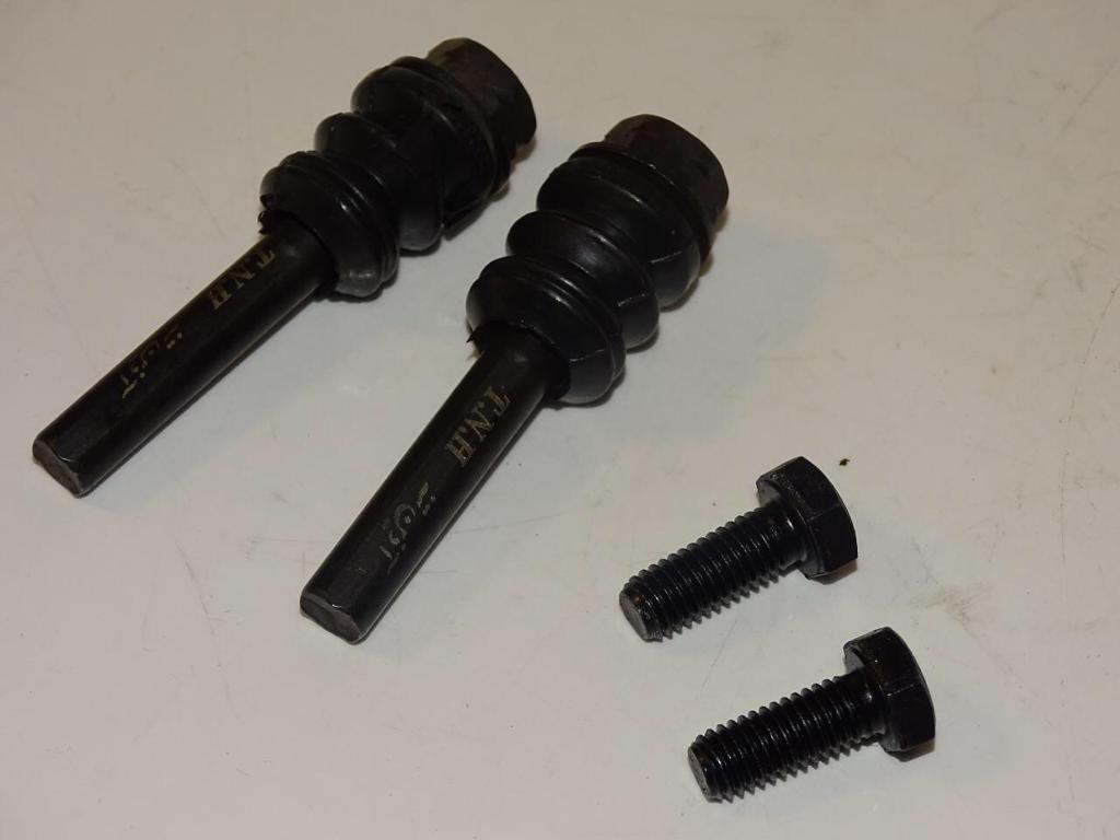 انواع پیچ های صنایع خودروسازی