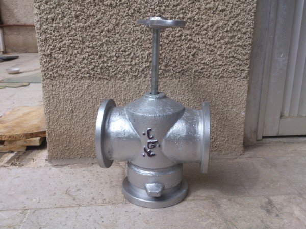 Flanged two-way valve 4*75
