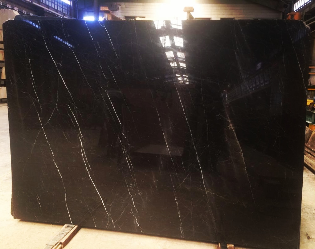 مرمریت مشکی نجف آباد اسلب