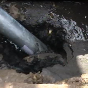 دستگاه مکش کانال های فاضلاب