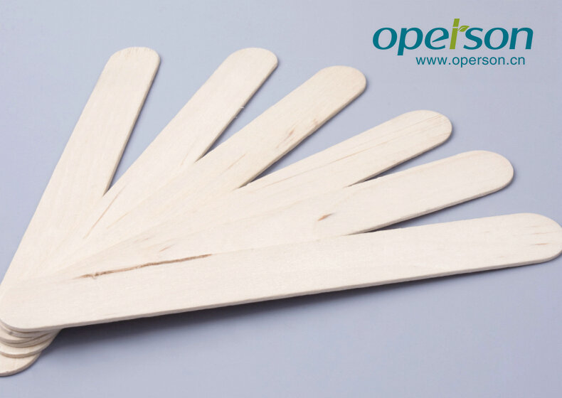 WOODEN TONGUE DEPRESSOR