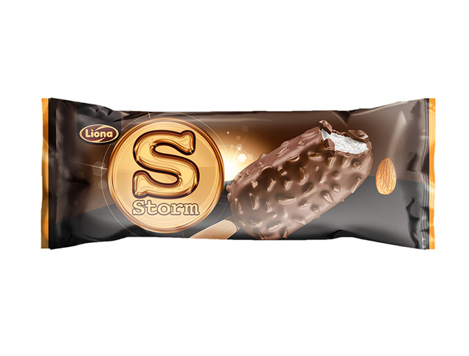 بستنی استورم وانیلی مغز بادام شکلات شیری