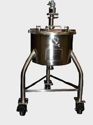 Storage tank and mixer