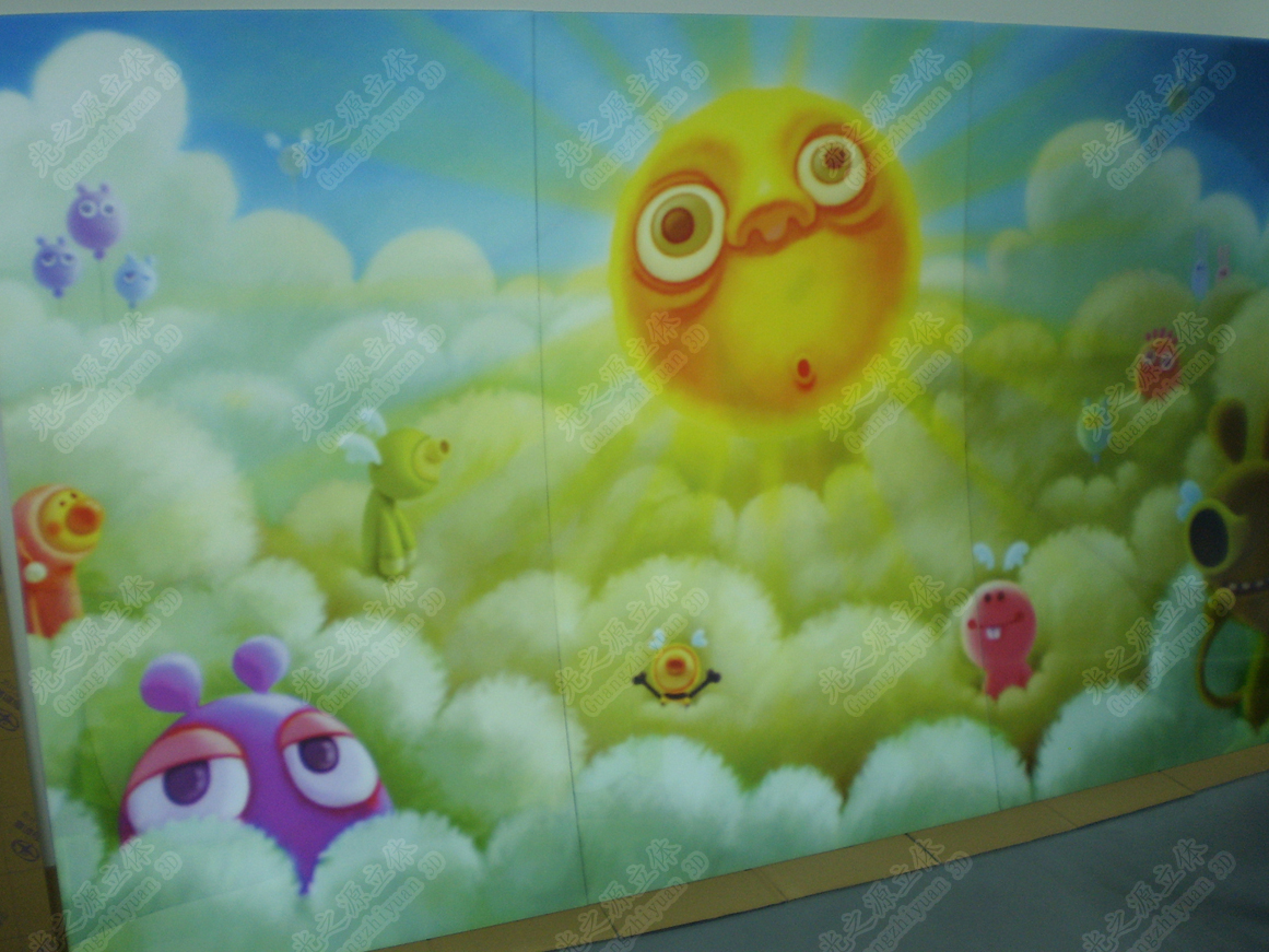 تبلیغات عدسی بزرگ