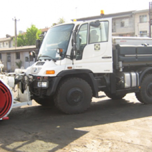 دستگاه برف خور