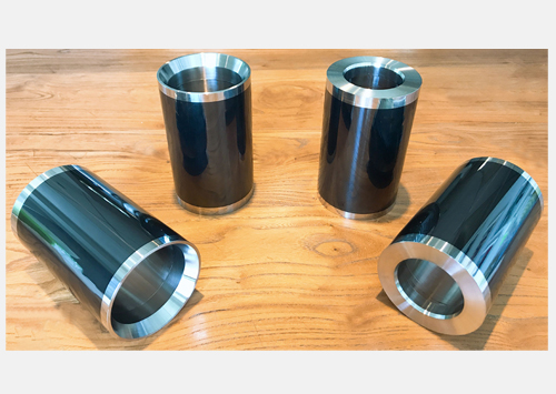 Axle sleeve coating Cr2O3
