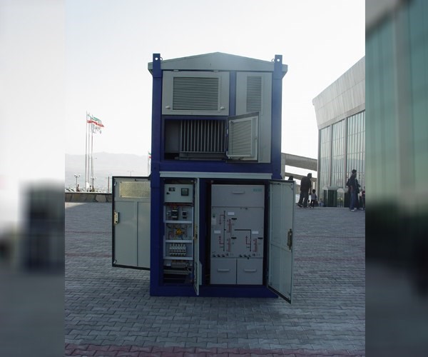 Two-story kiosk posts