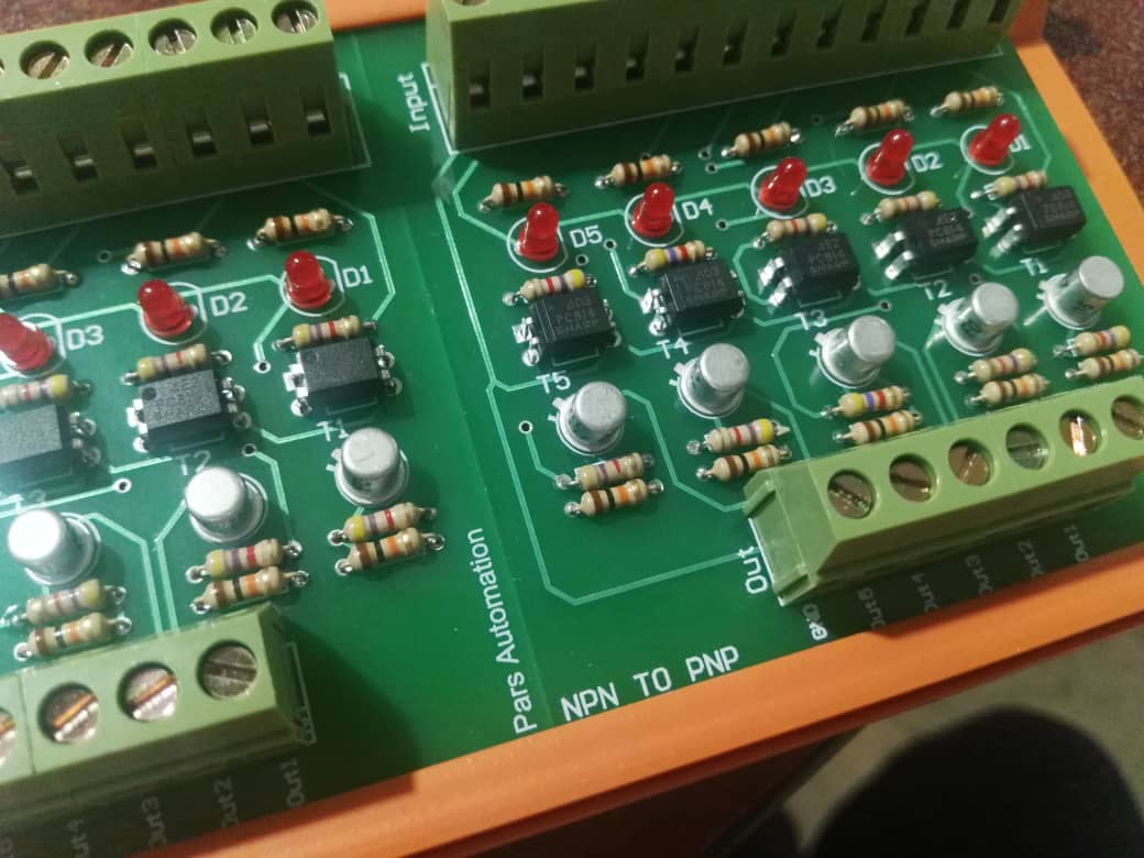 برد مقسم ولتاژ