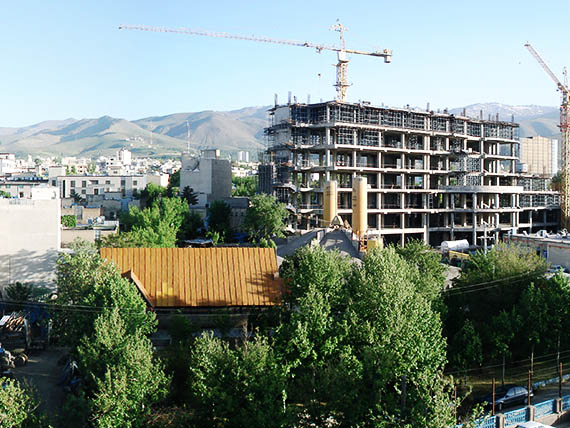 بیمارستان 300 تخت خوابی اکباتان همدان