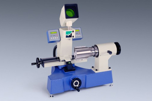 اندازه گيري ابعاد تيغ روي توپي مدل  OPTICONTROL