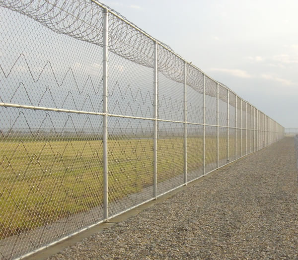 حصار زنجیره ای - حصار مشبک گالوانیزه با زنجیر